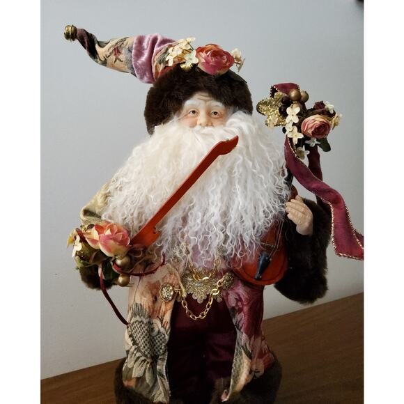 Vintage Style Santa 18 inches Tall 10 inches wide at Shoulders - Picture 2 of 6